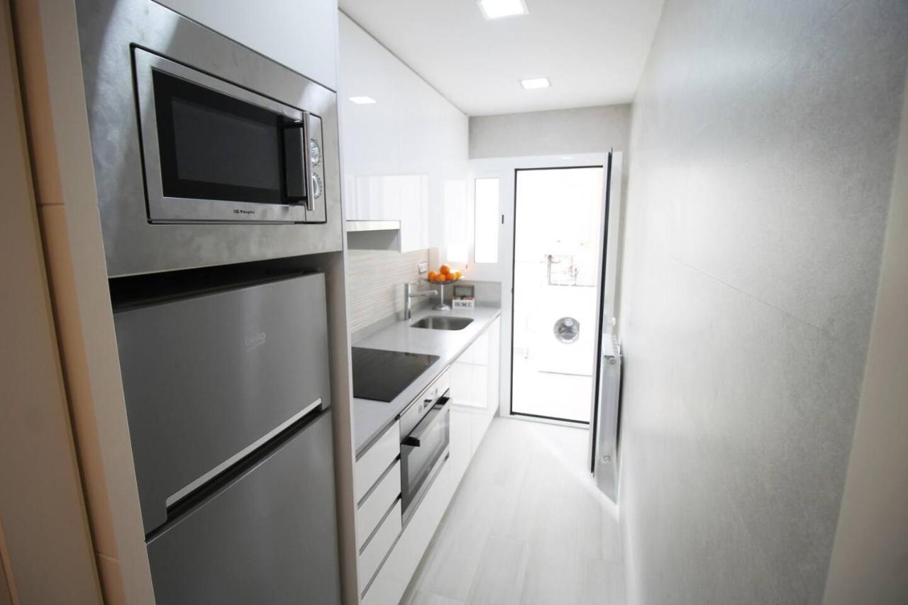 Family Deluxe Apartment Beach Castelldefels Eksteriør billede