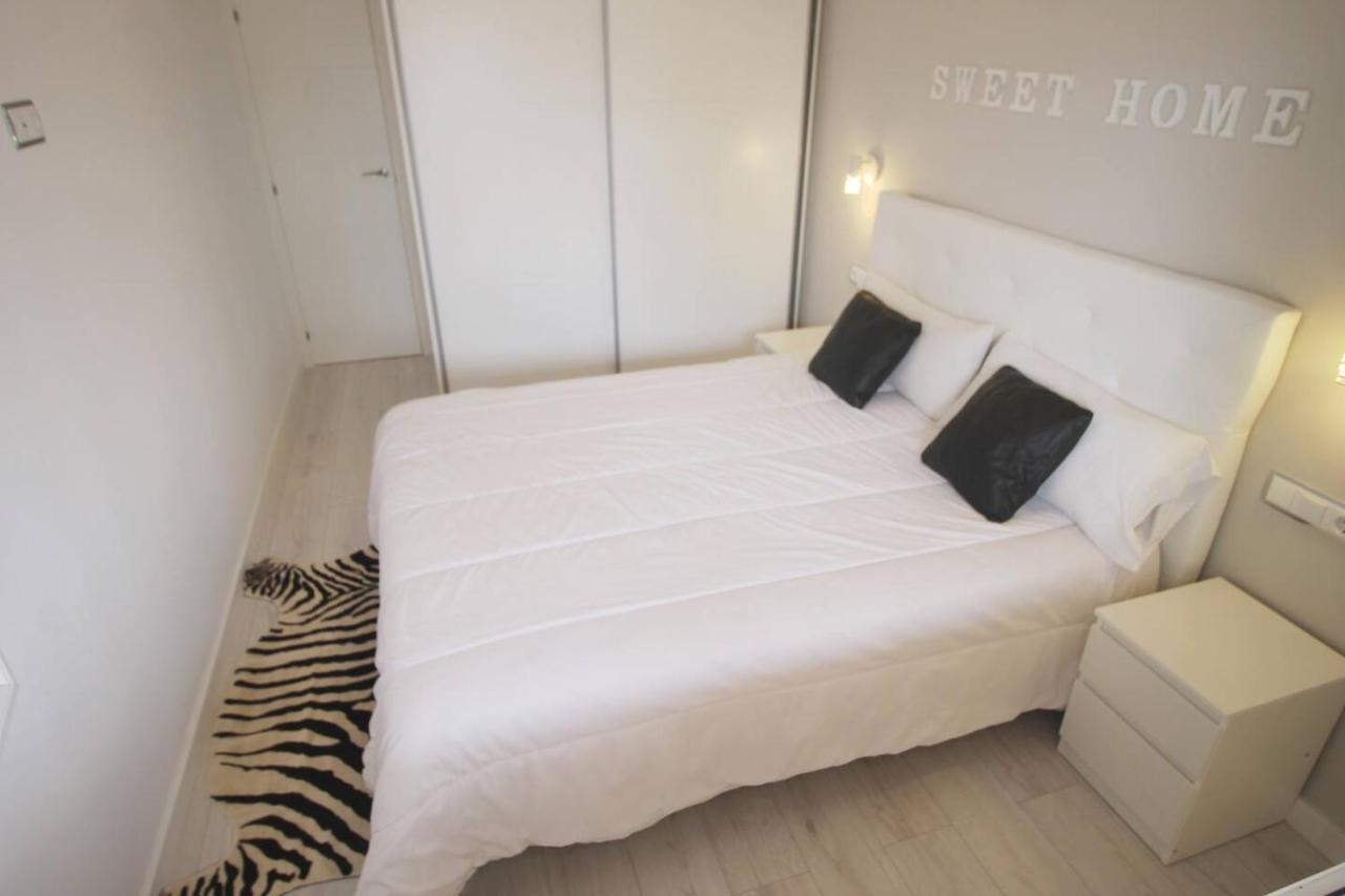 Family Deluxe Apartment Beach Castelldefels Eksteriør billede