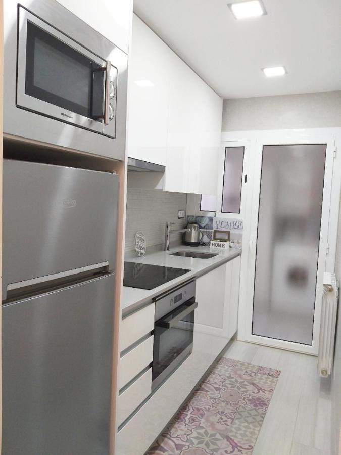 Family Deluxe Apartment Beach Castelldefels Eksteriør billede